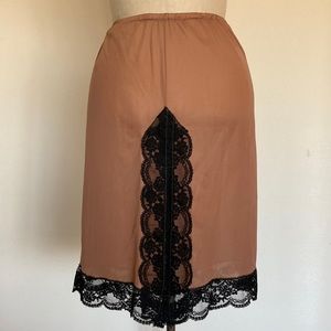1970s Olga panti -slip, nylon knit and lace, marked M but fits XS